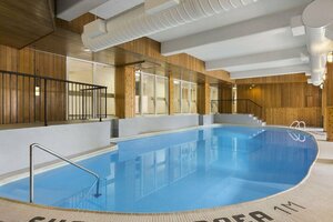 Гостиница Travelodge by Wyndham Thunder Bay
