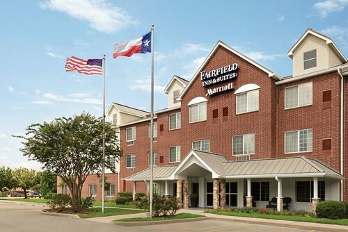 Гостиница Fairfield Inn & Suites Houston The Woodlands
