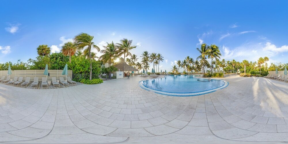 Фото Amara Cay Resort