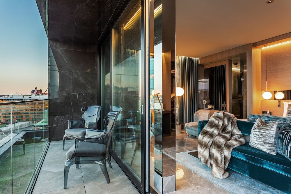 Фото Hotel Riverton