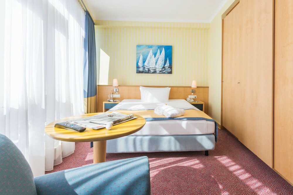 Фото Strand-Hotel Hübner