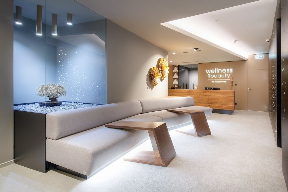 Фото The President