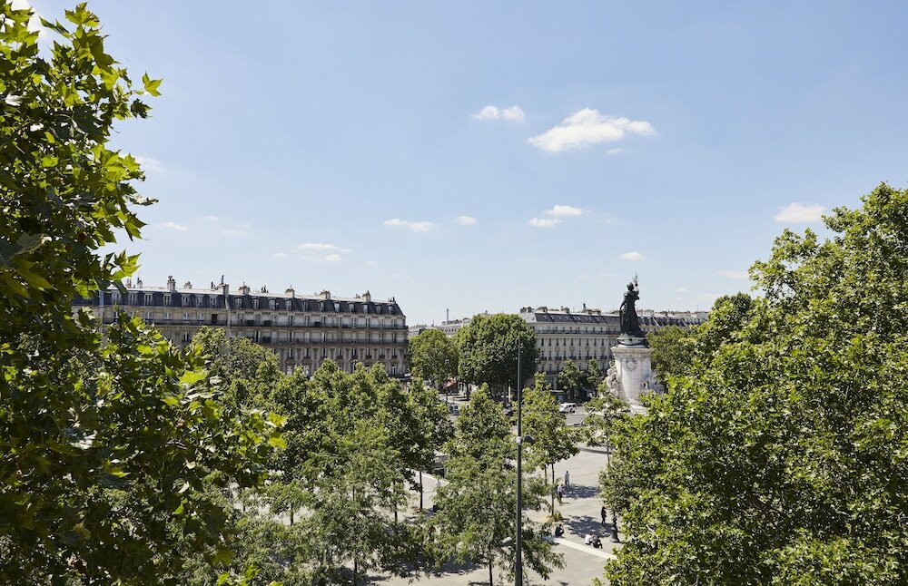 Фото Crowne Plaza Paris Republique
