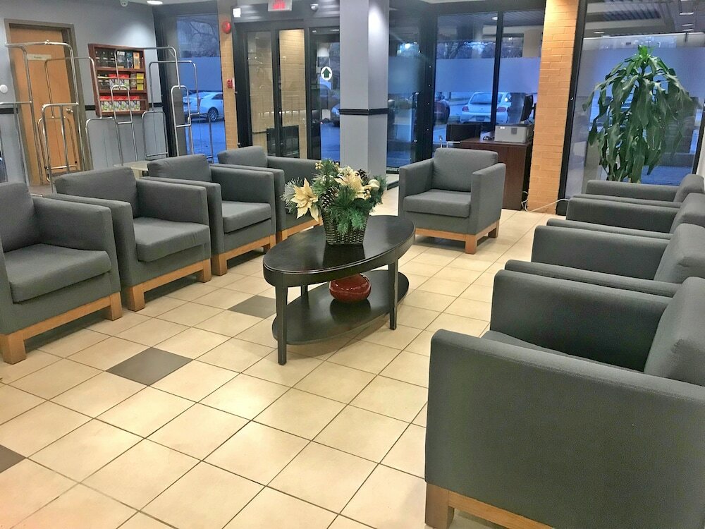 Фото Quality Hotel & Suites Montreal East