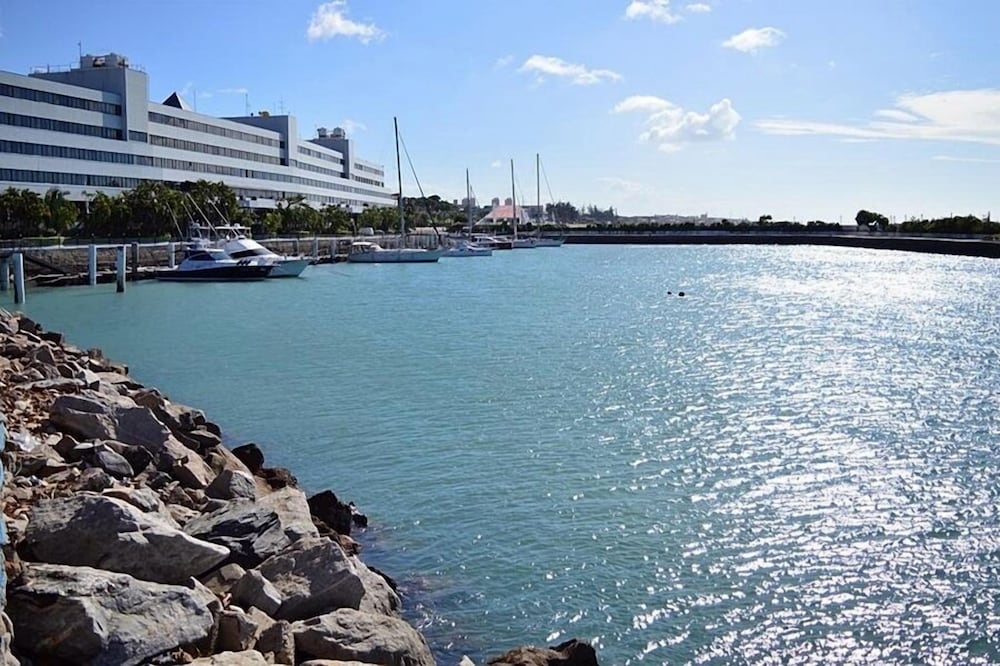 Фото Marina Park Hotel