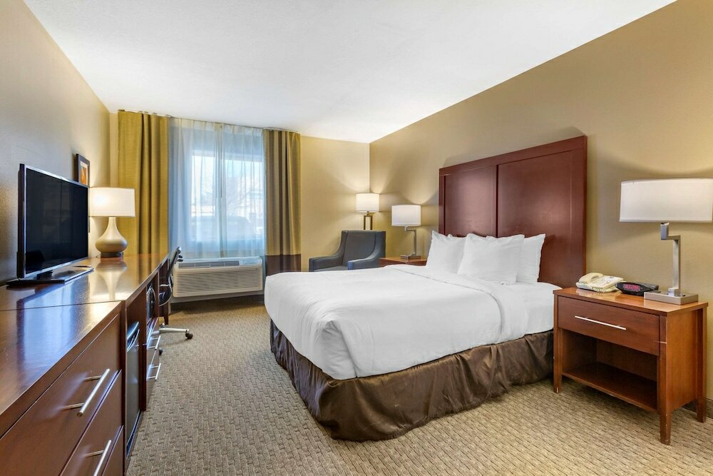 Фото Comfort Inn & Suites Los Alamos