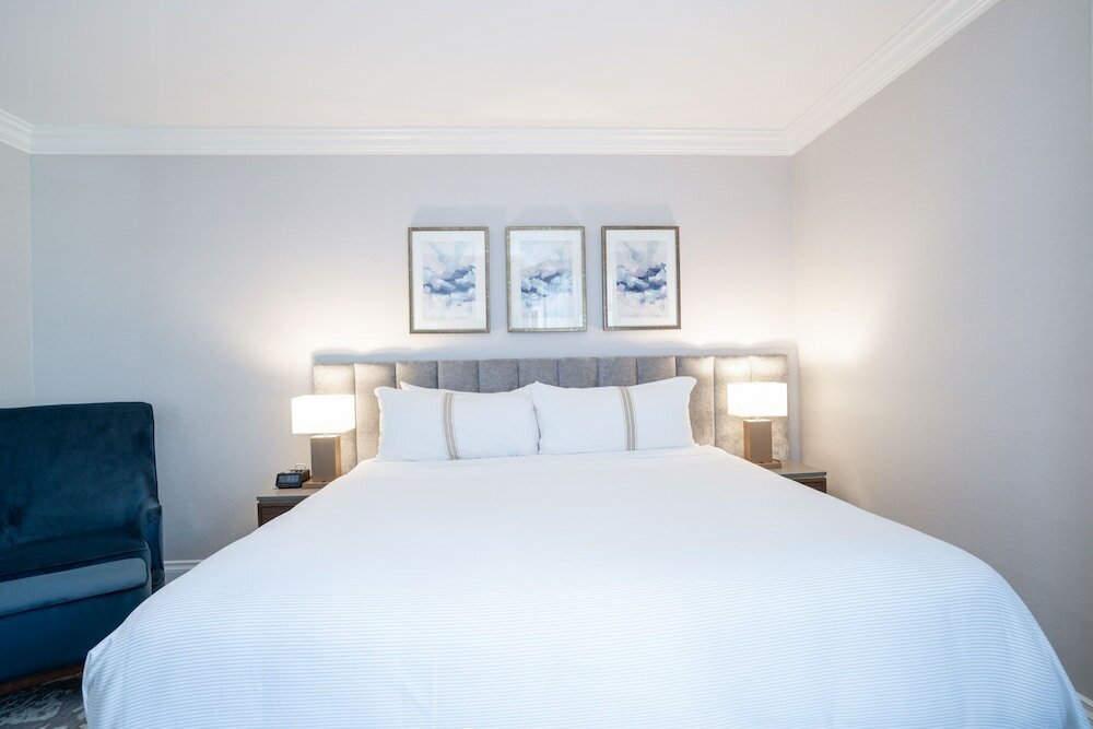 Фото The Sutton Place Hotel Vancouver