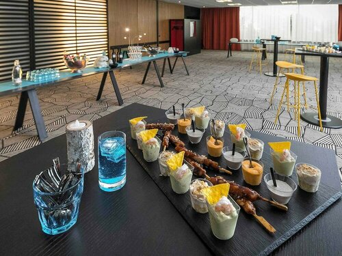 Гостиница Mercure Grenoble Centre Alpotel Hotel в Эшироле