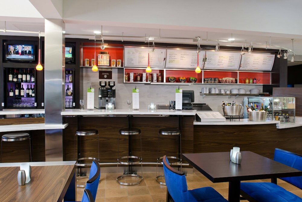 Фото Courtyard by Marriott Kansas City Overland Park/Metcalf