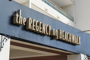 отель Regency on Beachwalk Waikiki by Outrigger