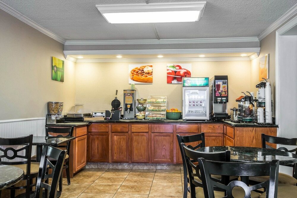Фото Quality Inn Madison