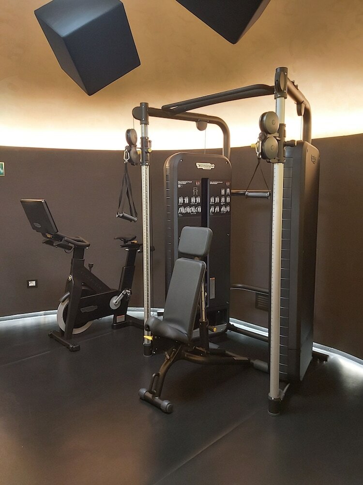 Фото The Britannique Hotel Naples, Curio Collection by Hilton