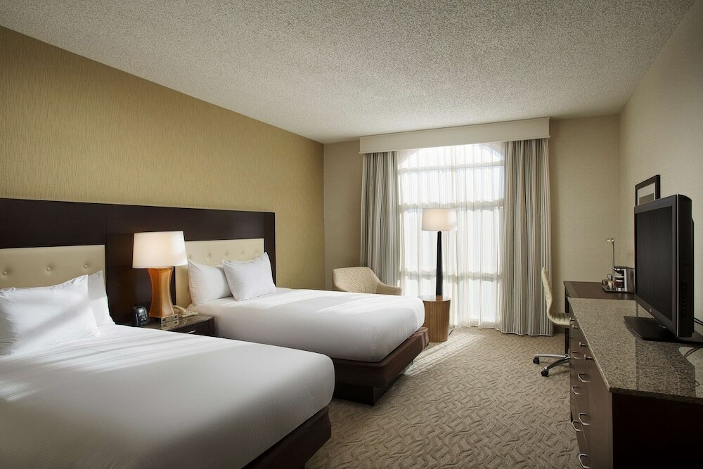 Фото Hilton Oakland Airport