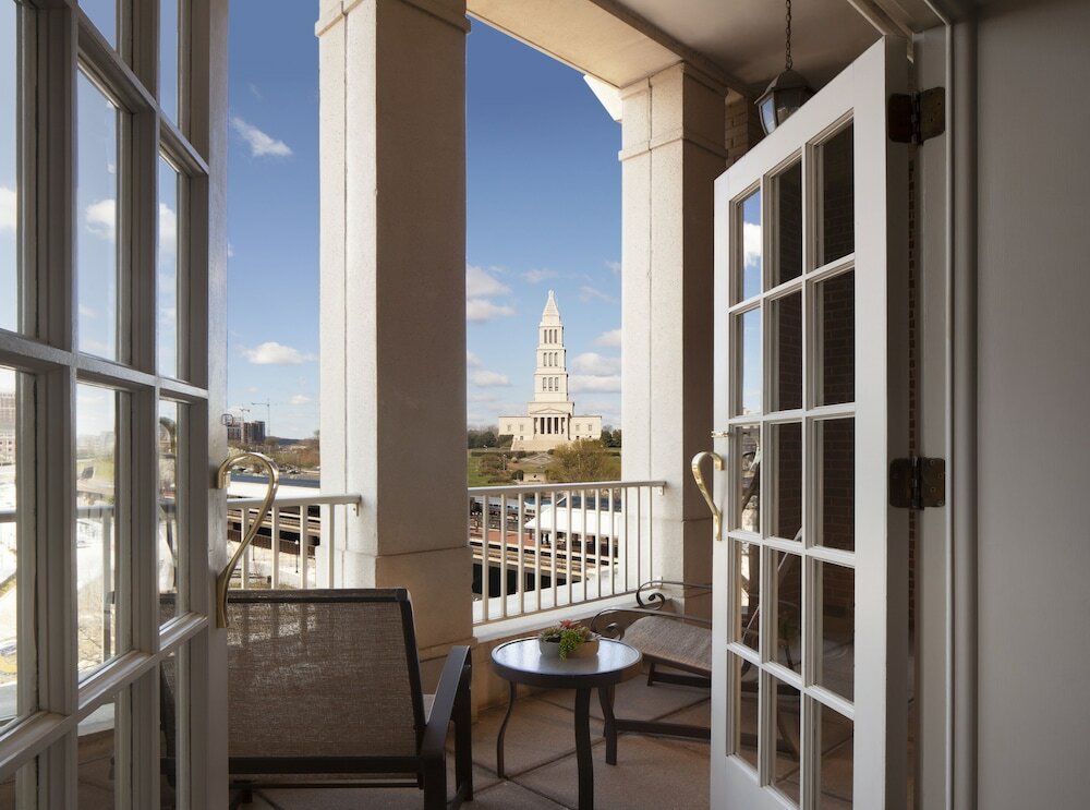 Фото Hilton Alexandria Old Town