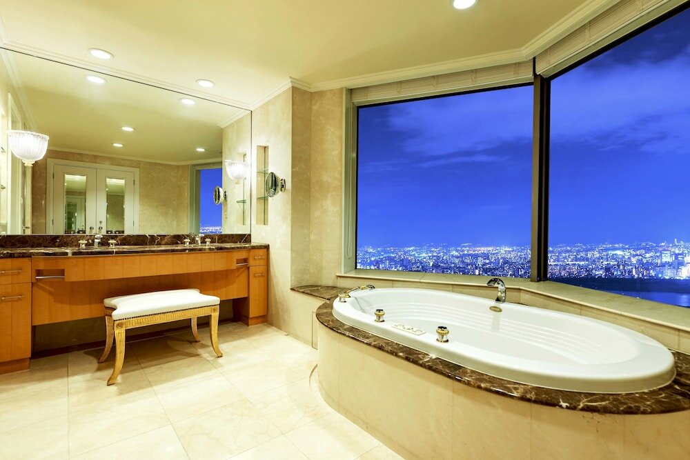 Фото Hankyu International