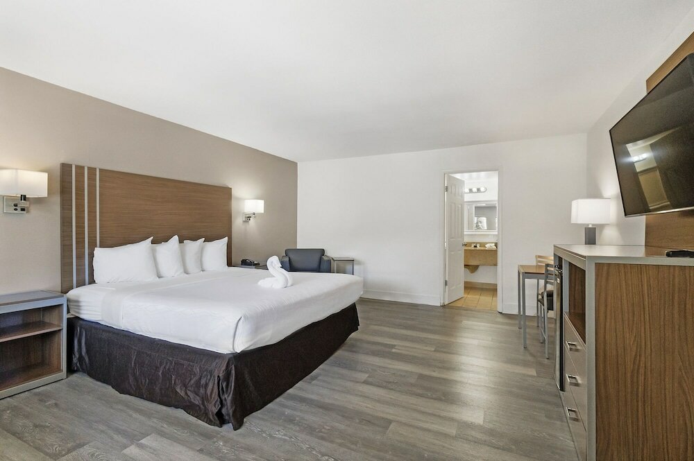 Фото Heritage Inn Express Roseville