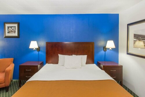 Гостиница Travelodge by Wyndham Great Bend