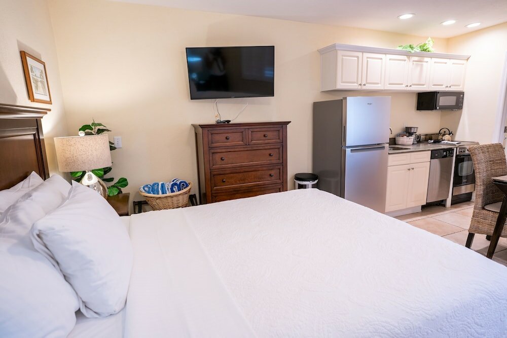 Фото The Capri at Siesta