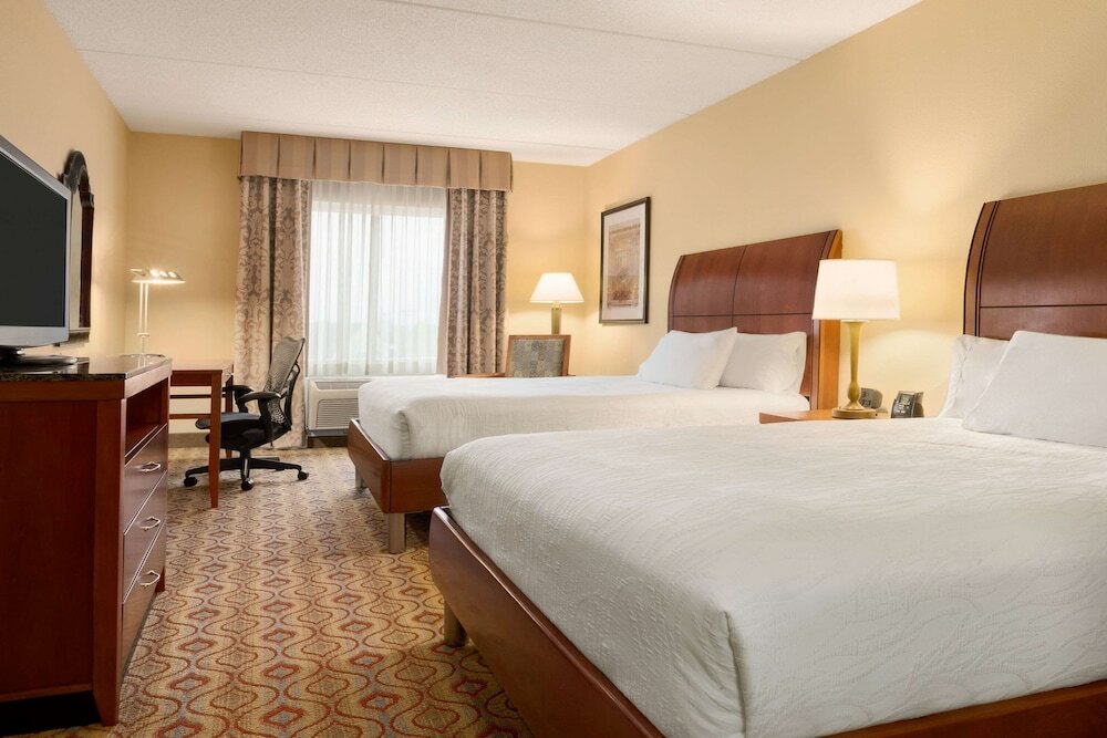 Фото Hilton Garden Inn Solomons