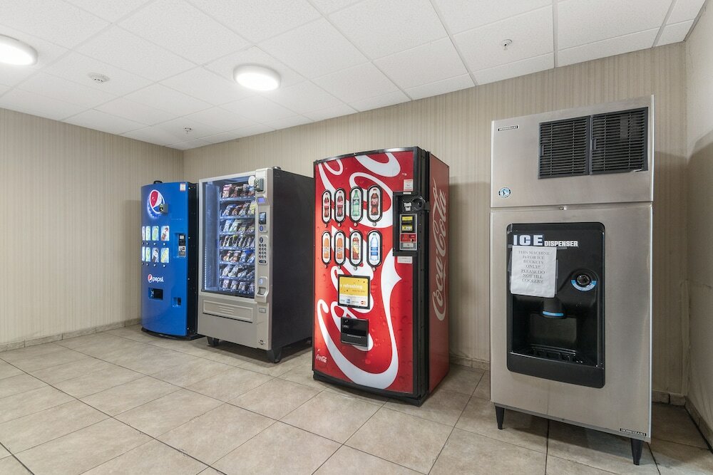 Фото Oyster Point Inn & Suites Newport News