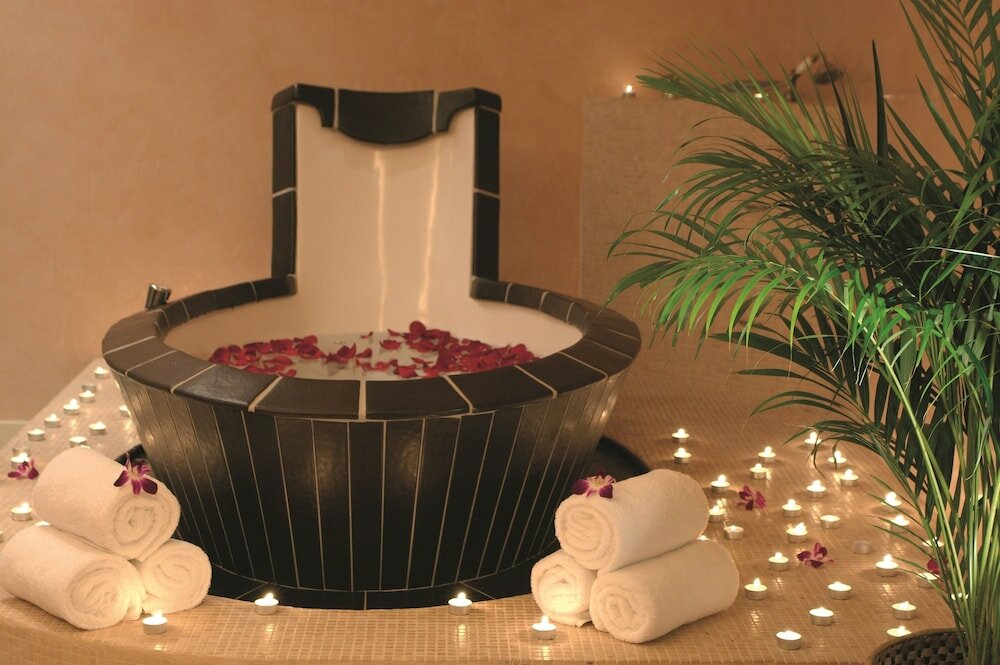 Фото Mövenpick Hotel & Resort Al Bida'a Kuwait