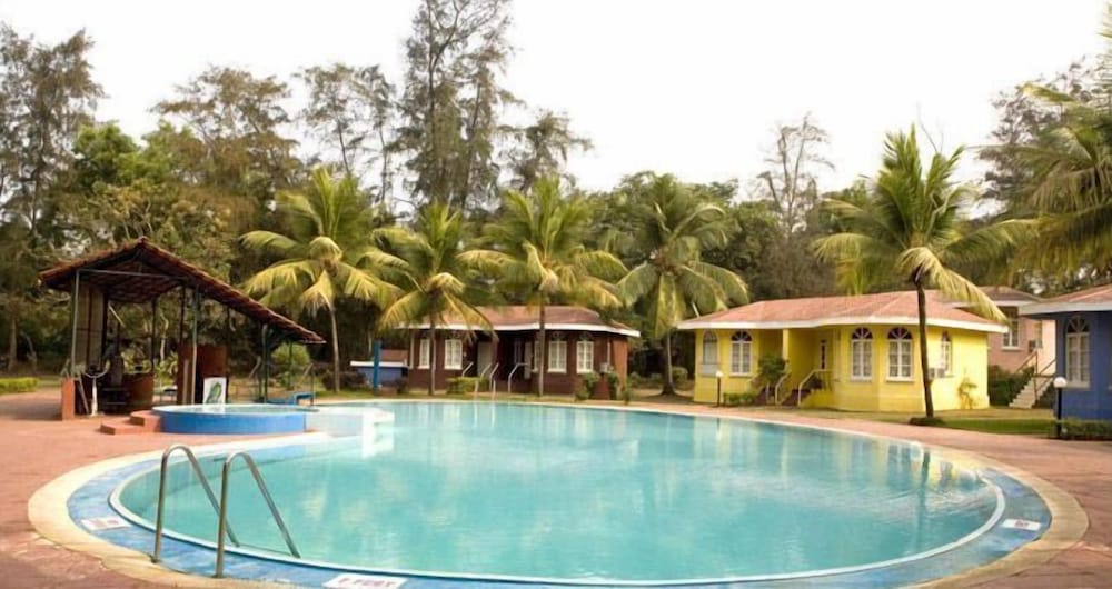 Фото Varca Palms Beach Resort