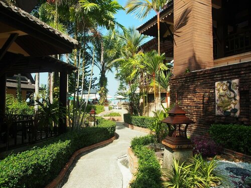 Гостиница Khao Lak Palm Beach Resort в Као-Лаке