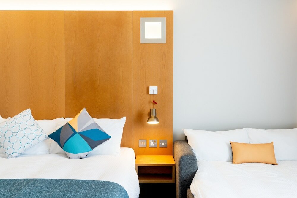 Фото Holiday Inn Bournemouth, an Ihg Hotel