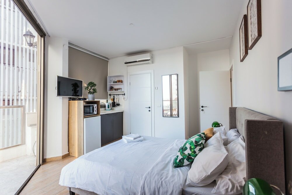 Фото HaYarkon Apartments