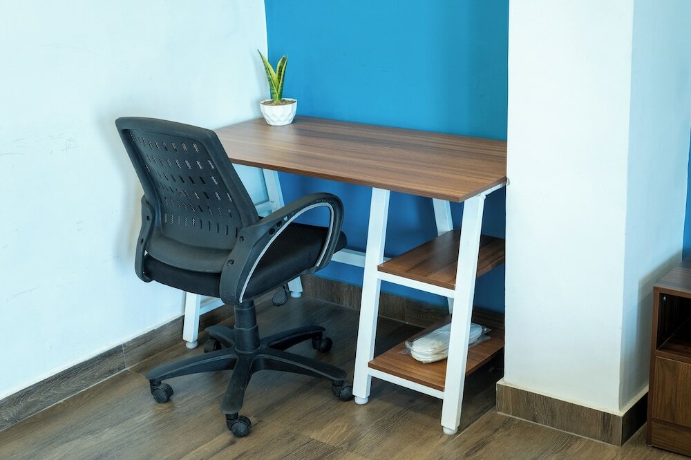 Фото FlxHo Uno - Golf Course Road