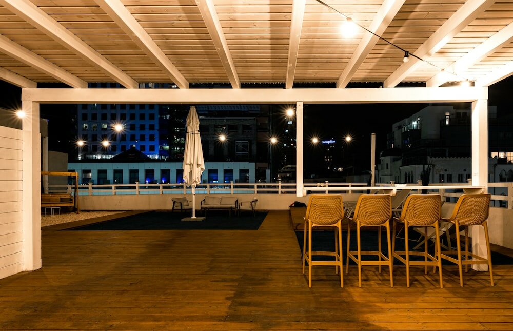 Фото Апартаменты Яркон - на пляже Тель-Авив