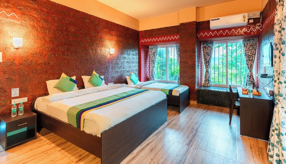 Фото Treebo Trend Rock Valley