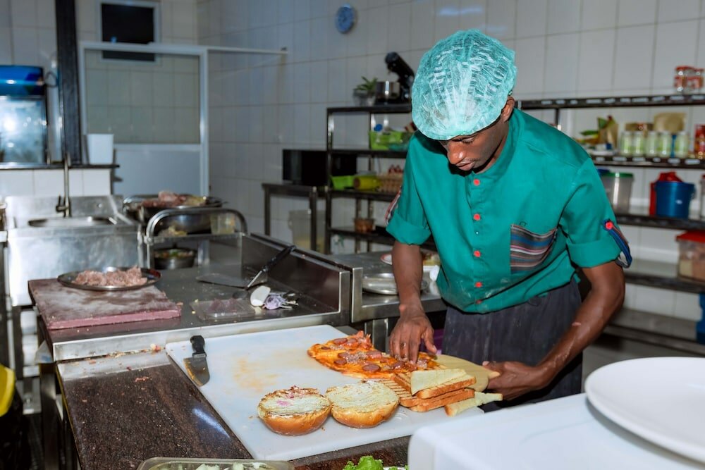 Фото The Hut Restaurant & Boutique hotel