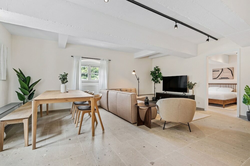 Фото Clausen Charm Contemporary Retreat Id210