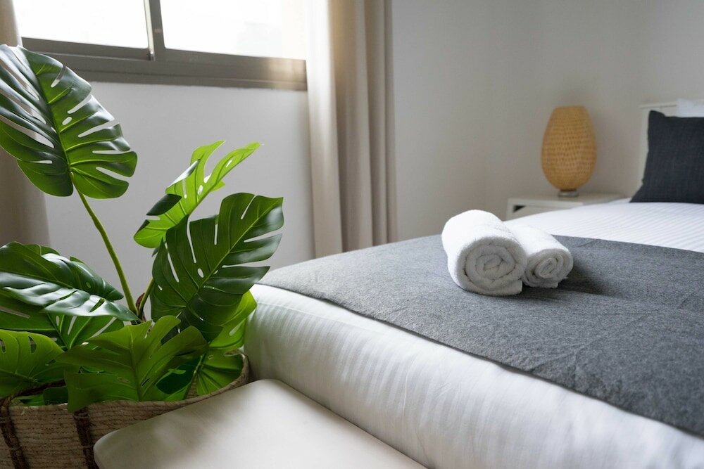 Фото Апартаменты Яркон - на пляже Тель-Авив