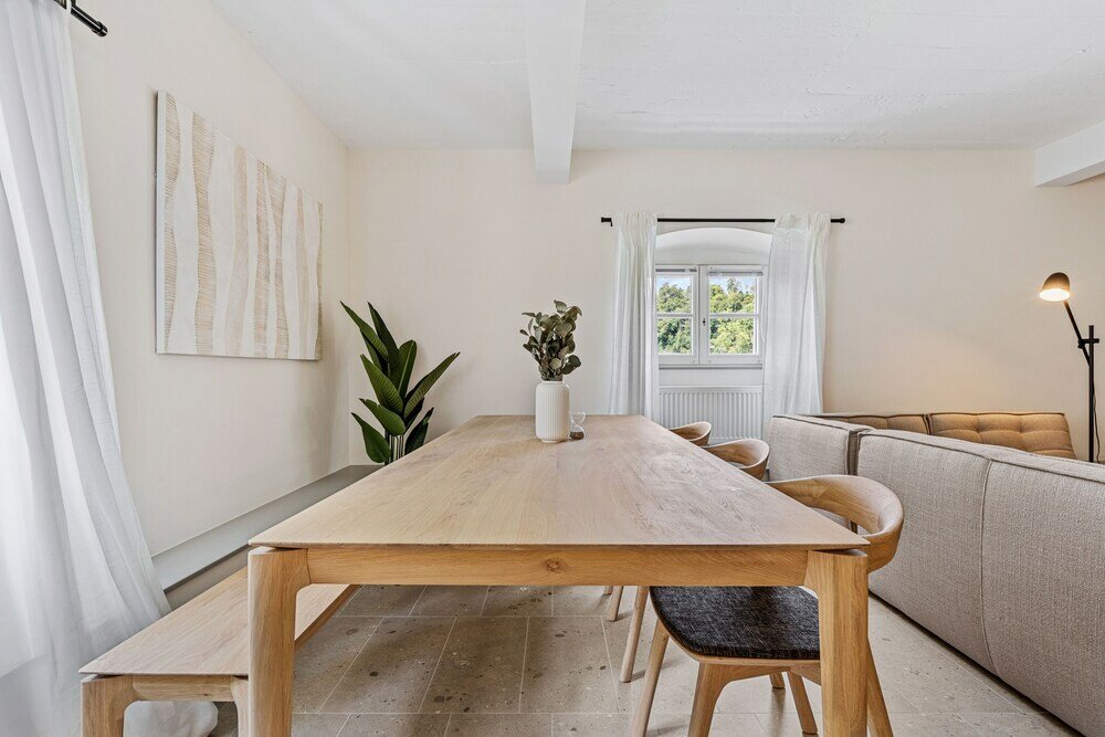 Фото Clausen Charm Contemporary Retreat Id210