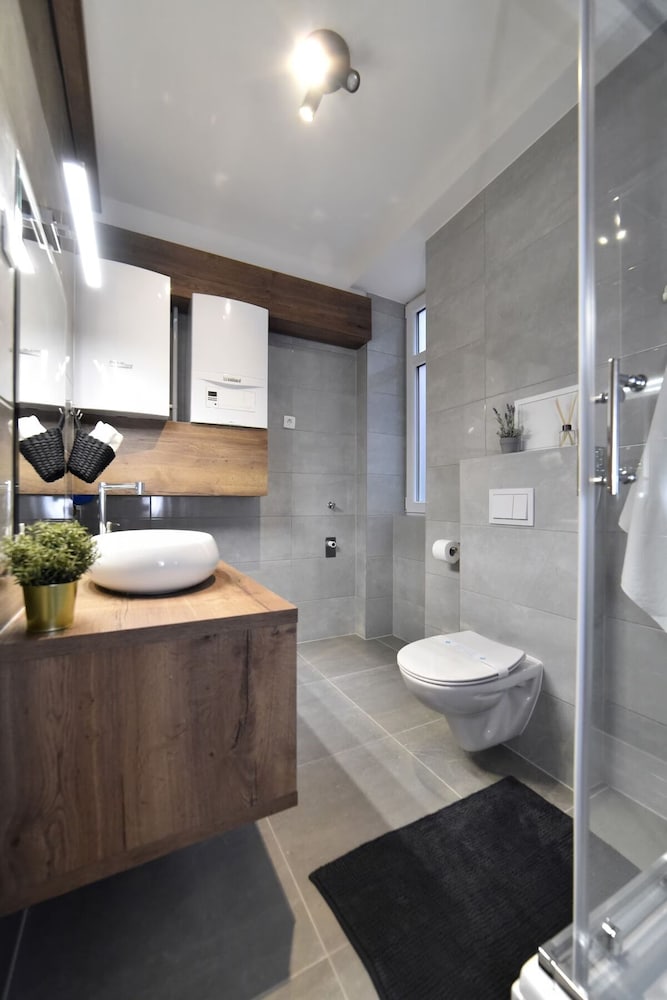 Фото Moin - Moin Apartment and Suite Zagreb