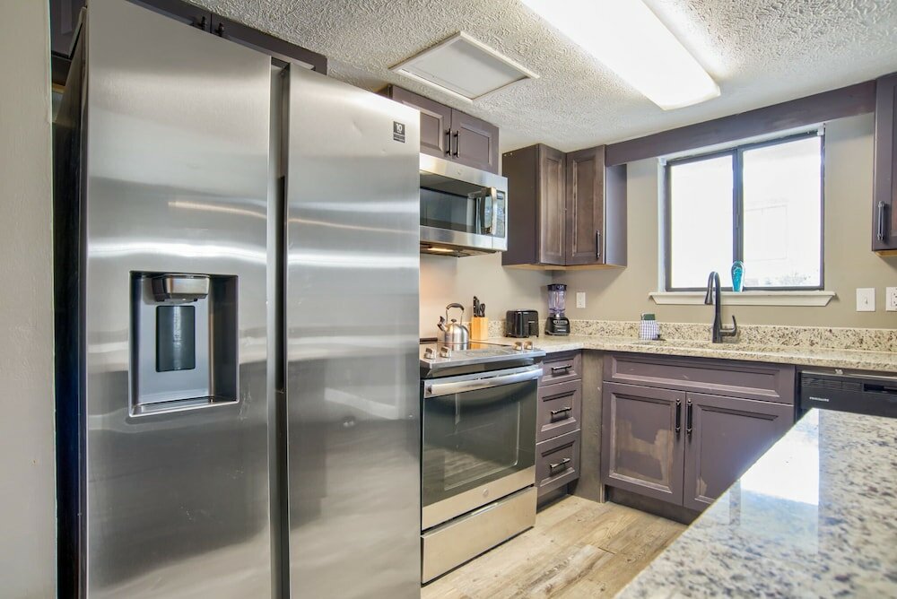 Фото White Sand Condo