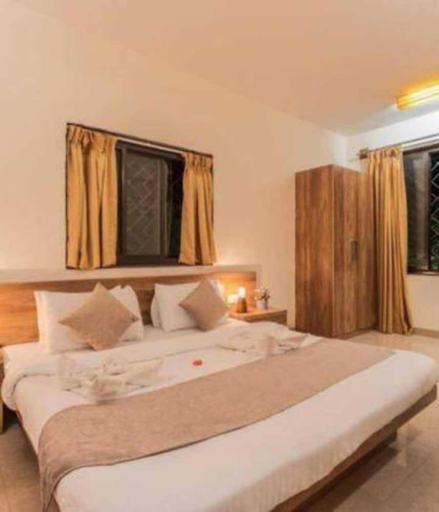 Фото FabHotel Vihasta Gold Nest