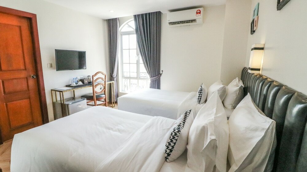 Фото Mettavary Hotel