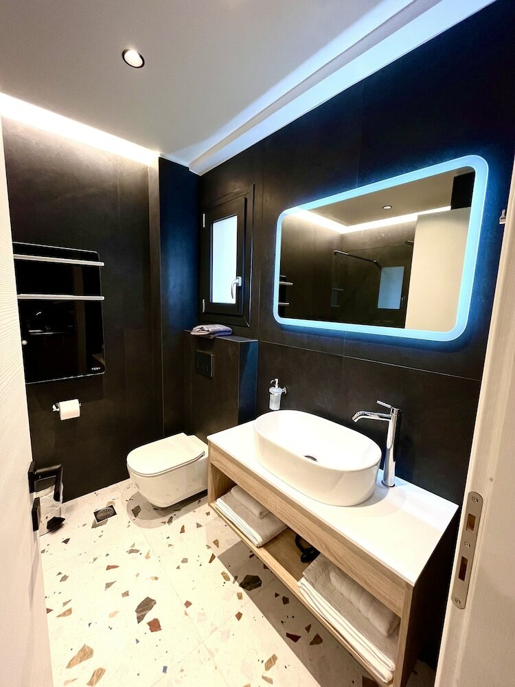 Фото City Hill Luxury apartments