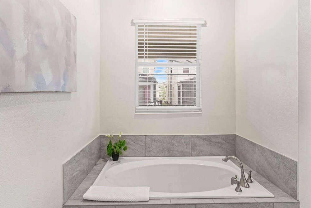 Фото 4539 Narrative Lane