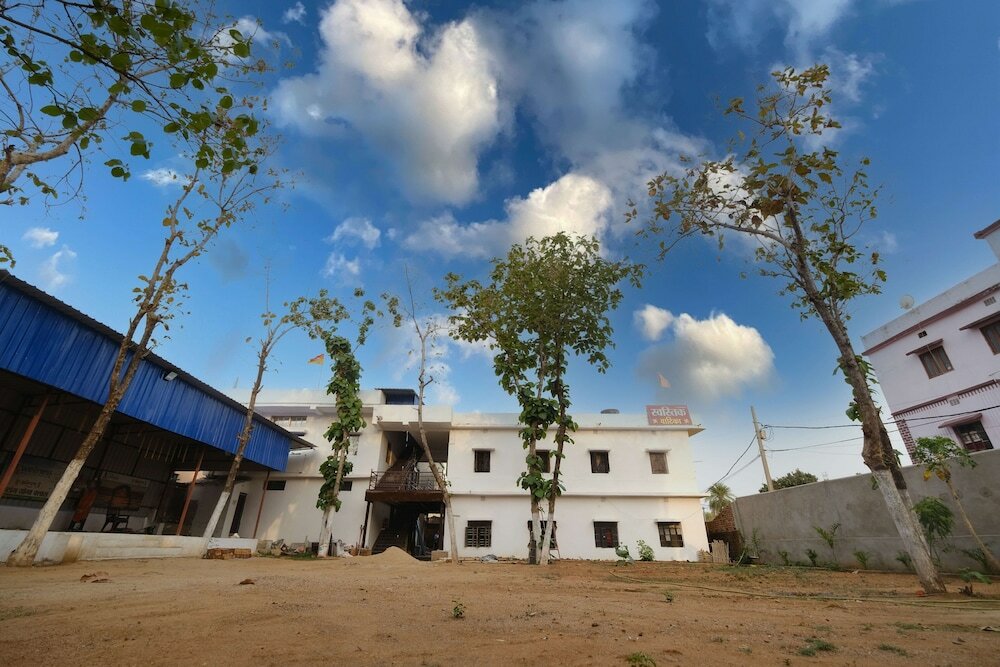 Фото Swastik Hotel