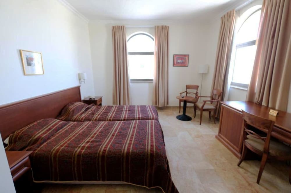 Фото отеля 4