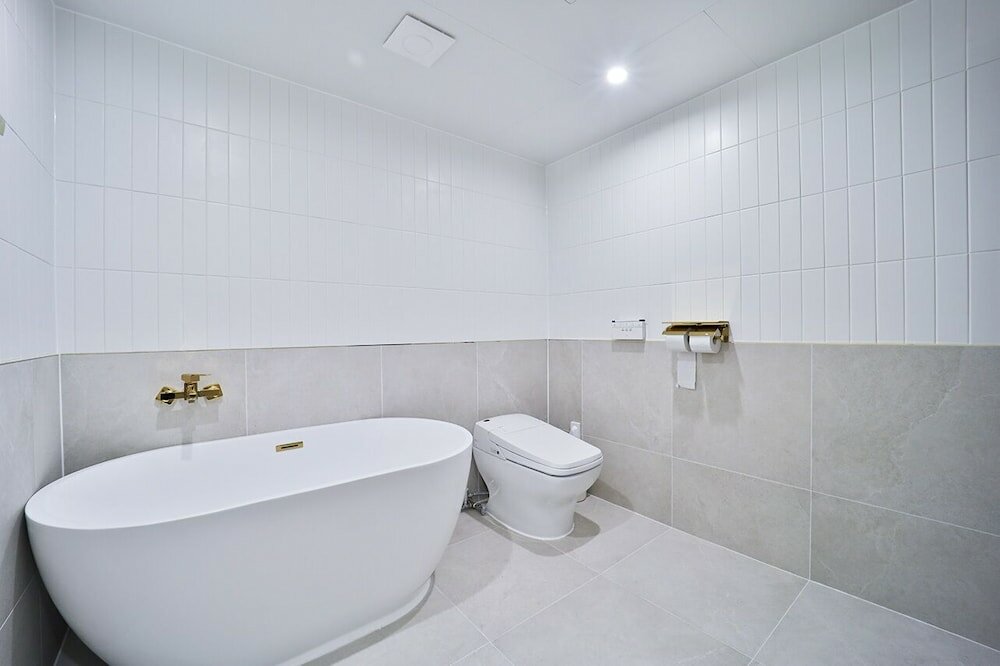 Фото Denbasta Hotel Masan Fishmarket