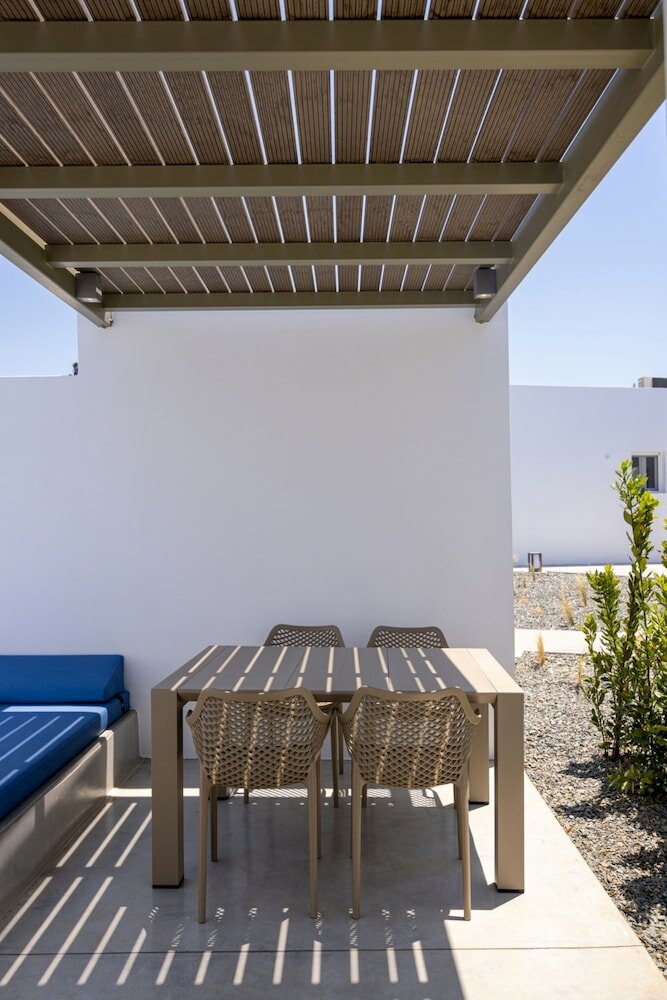 Фото White Holidays Project