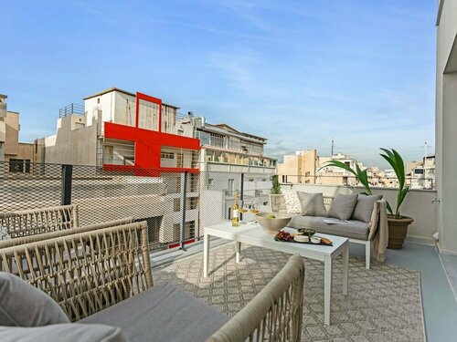 Гостиница Sanders Port - Bold Studio With Roof-top Terrace в Пирее