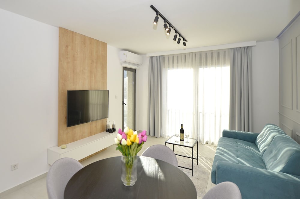 Фото Solaris Lux Apartments