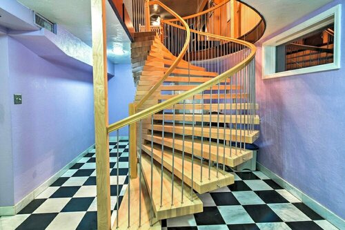 Гостиница Downtown Anchorage Home, 1 Block to Coastal Trail! в Анкоридже