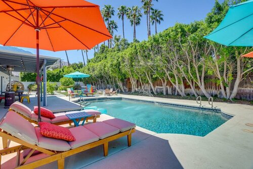 Гостиница Palm Springs Vacation Rental w Outdoor Pool! в Палм-Спрингс